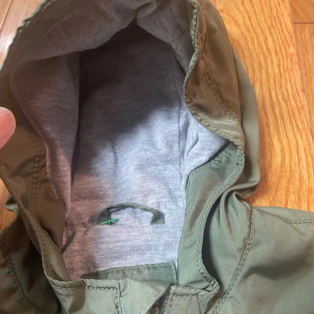 GAP Olive Kids‎ Hooded light weight Dino hooded jacket 0-3months